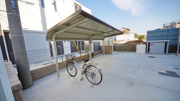 共有部分(敷地内駐輪場)