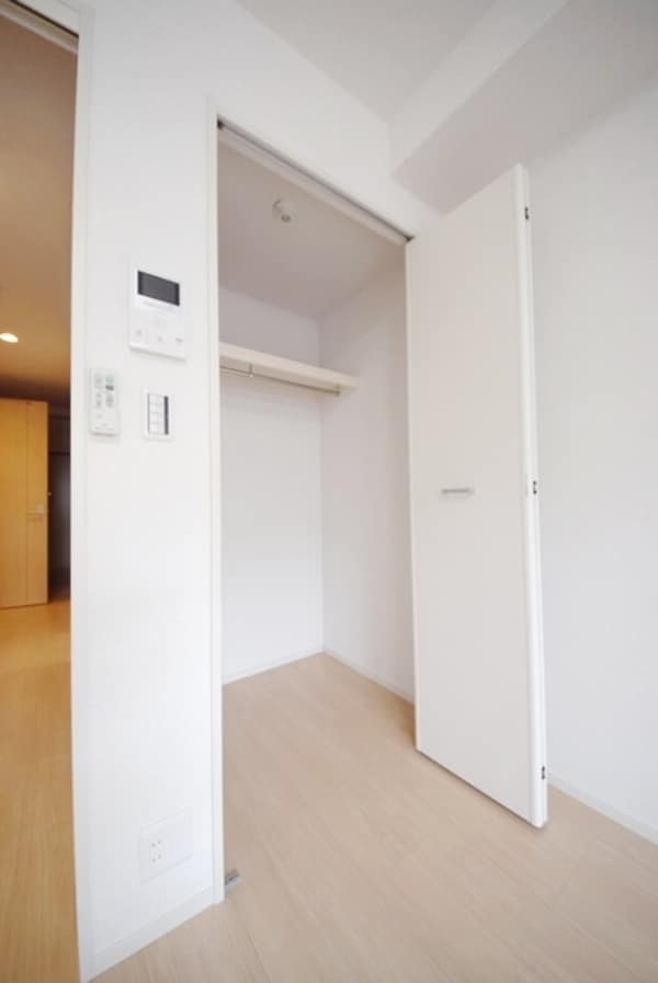 設備(クローゼット)