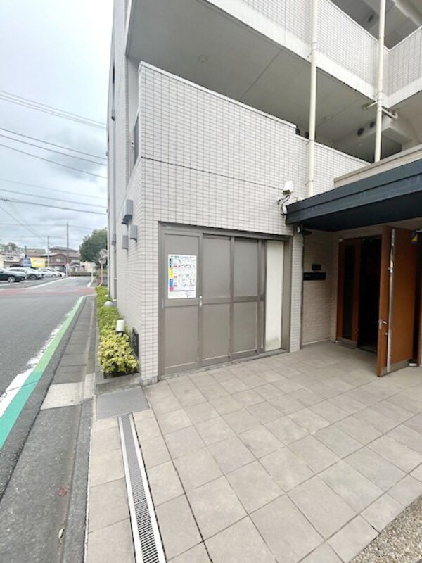 エントランス(エントランス)