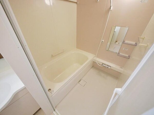 バス／シャワールーム等(※写真は同メーカー建築施工例です)