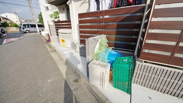 共有部分(敷地内ゴミ置場♪)