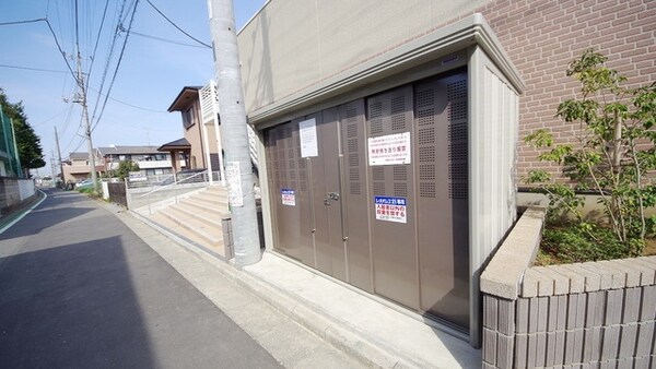 共有部分(敷地内ゴミ置き場)