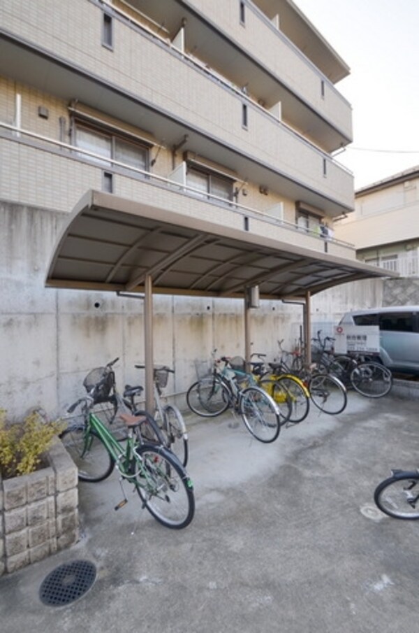 共有部分(自転車置場)