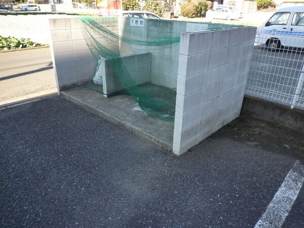 共有部分(ゴミ置場)