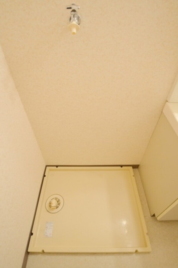 設備(室内洗濯機置場)