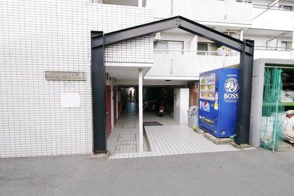 エントランス(エントランス)