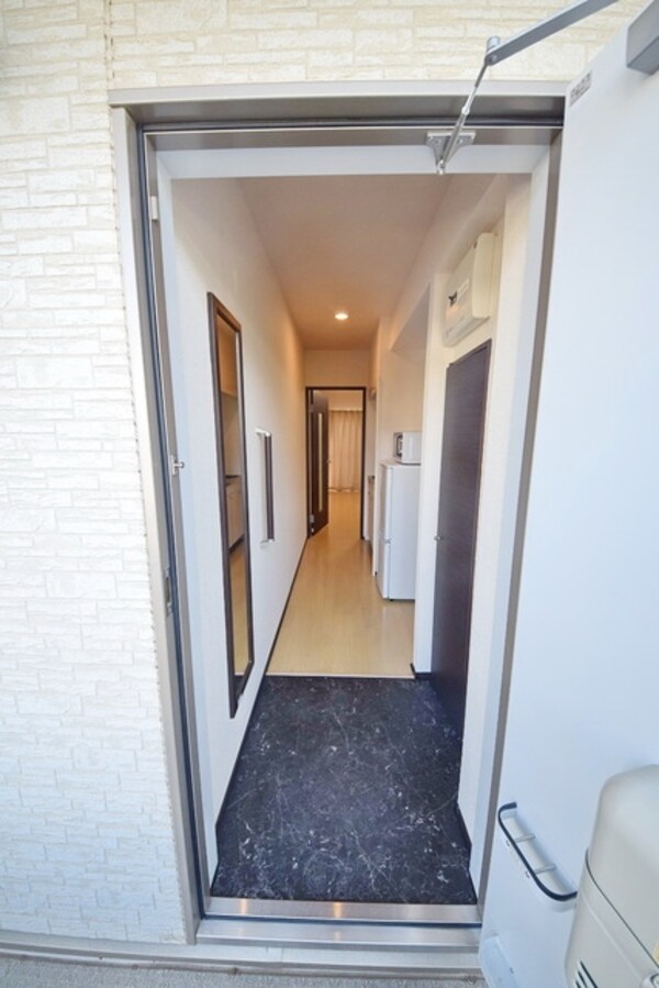 玄関(同施工会社仕様写真)