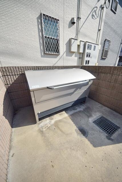 物件内観写真6　(ごみ置場♪)