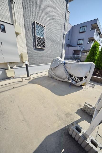物件内観写真8　(バイク置場♪)