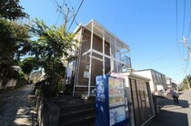 レオパレス初雁の外観写真