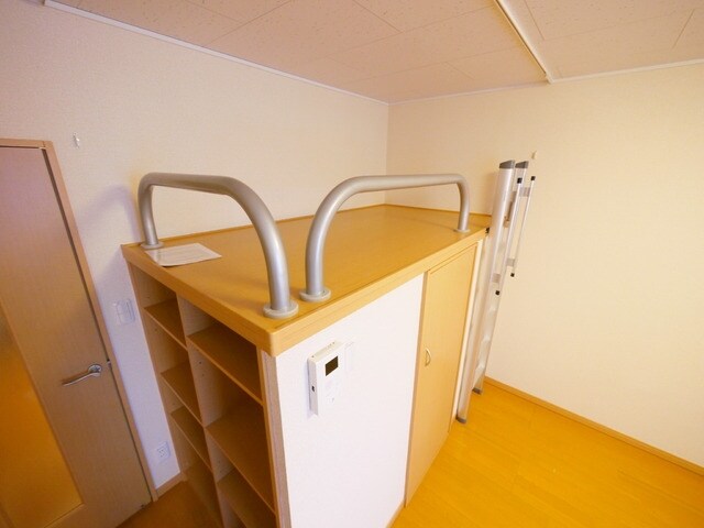 物件内観写真8　(★ハイベッド★)