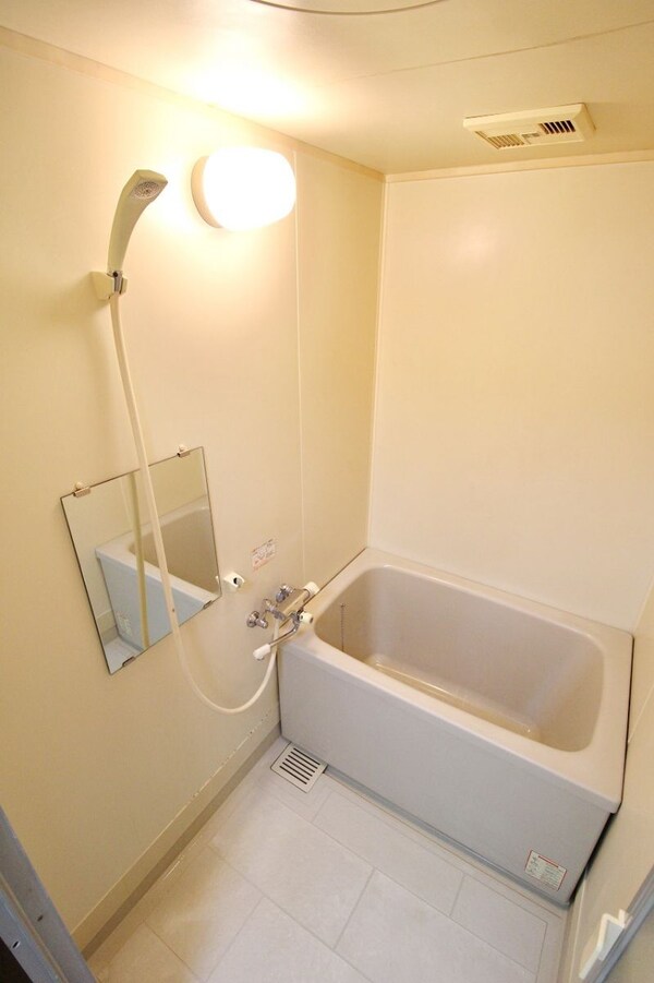 バス／シャワールーム等(バス／シャワールーム等)