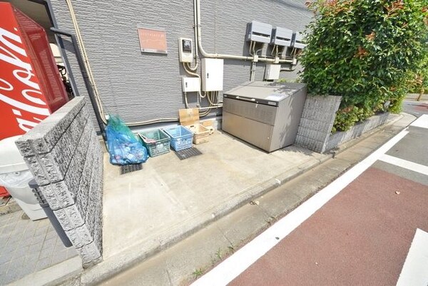 共有部分(敷地内ゴミ置き場)