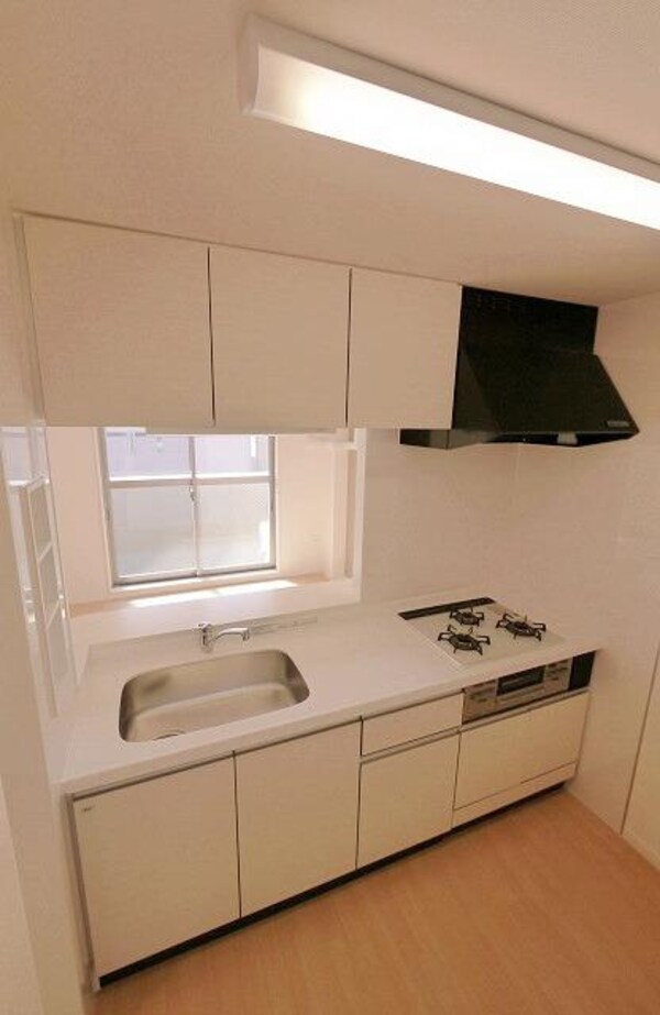 キッチン(３口ガスシステムキッチン)