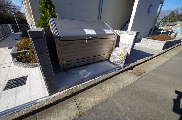 共有部分(敷地内ゴミ置き場)