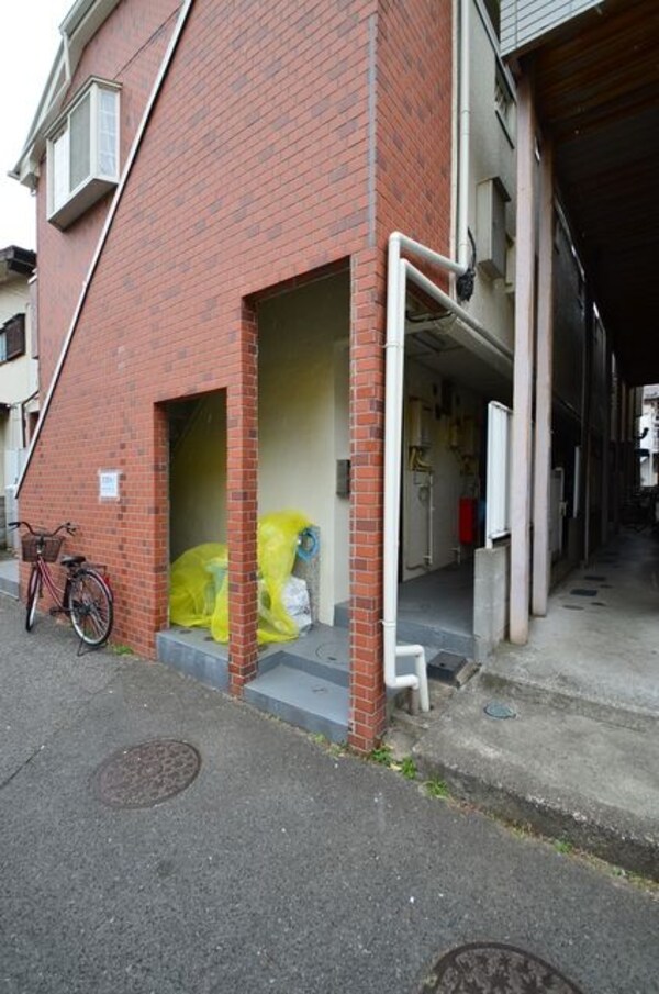 エントランス(エントランス)