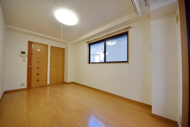 物件内観写真2　(洋室☆)