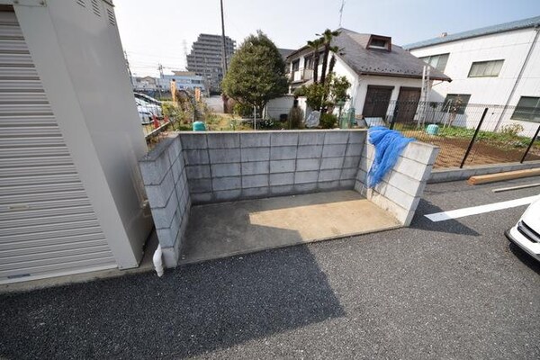 共有部分(ゴミ置き場)