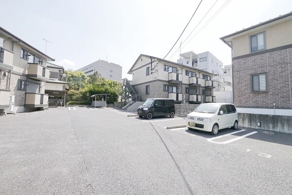 駐車場(駐車場)