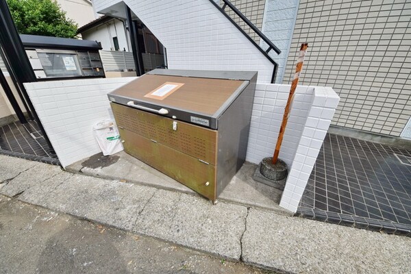 設備(ごみ置き場)