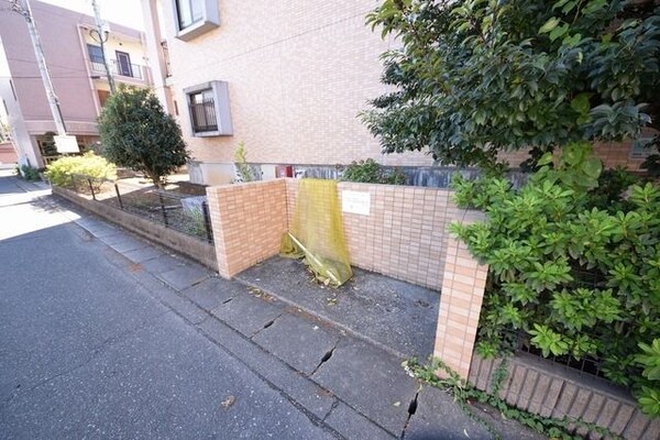 共有部分(敷地内ゴミ置場)
