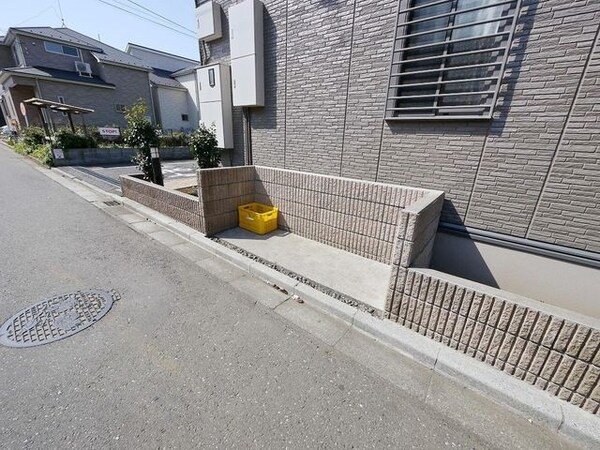 共有部分(ゴミ置き場)
