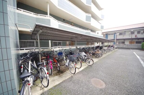 共有部分(自転車置き場♪)