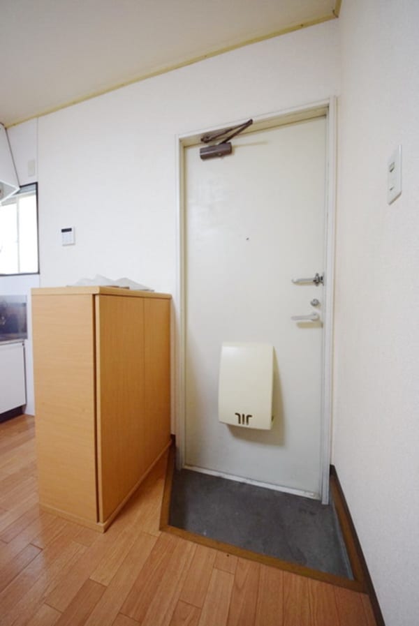 玄関(別号室参考写真)