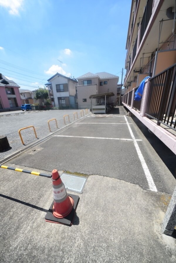 駐車場(駐車場)