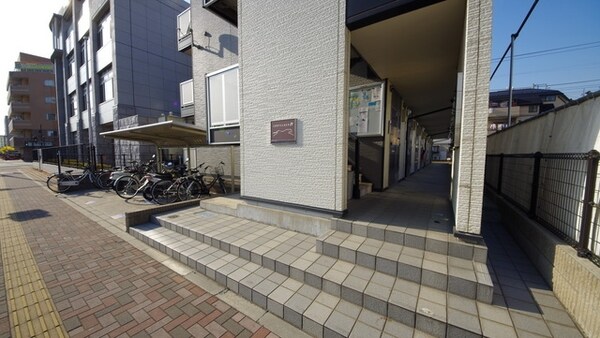 エントランス(エントランス)