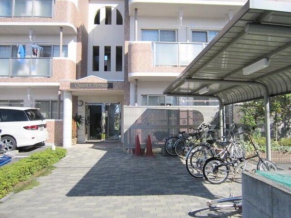 共有部分(敷地内屋根付き駐輪場)