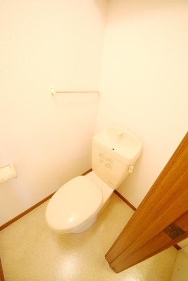 トイレ(別室イメージです)