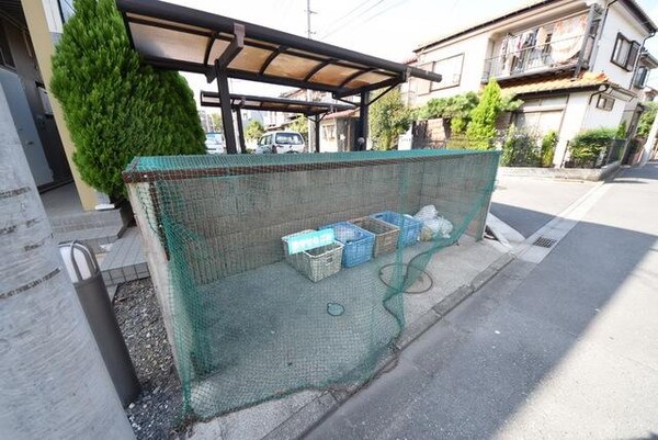 共有部分(敷地内ゴミ置き場)