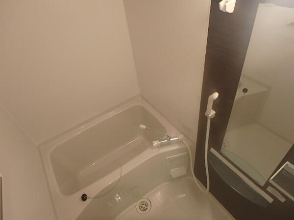 バス／シャワールーム等(浴室)