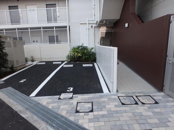 駐車場(★敷地内駐車場★)