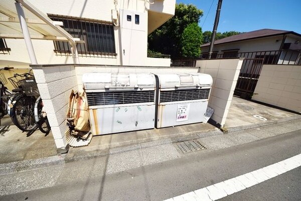 共有部分(ゴミ置き場)