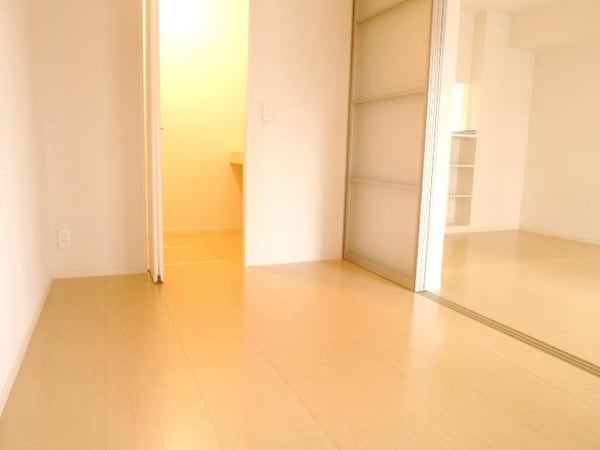 リビング・居室(★洋室５帖★)