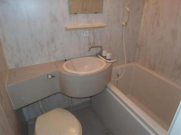 バス／シャワールーム等