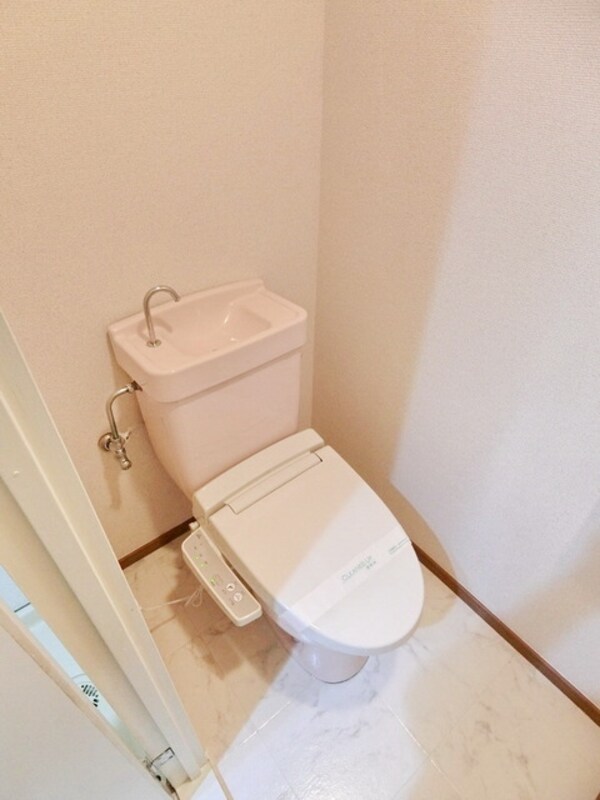 トイレ(トイレ)