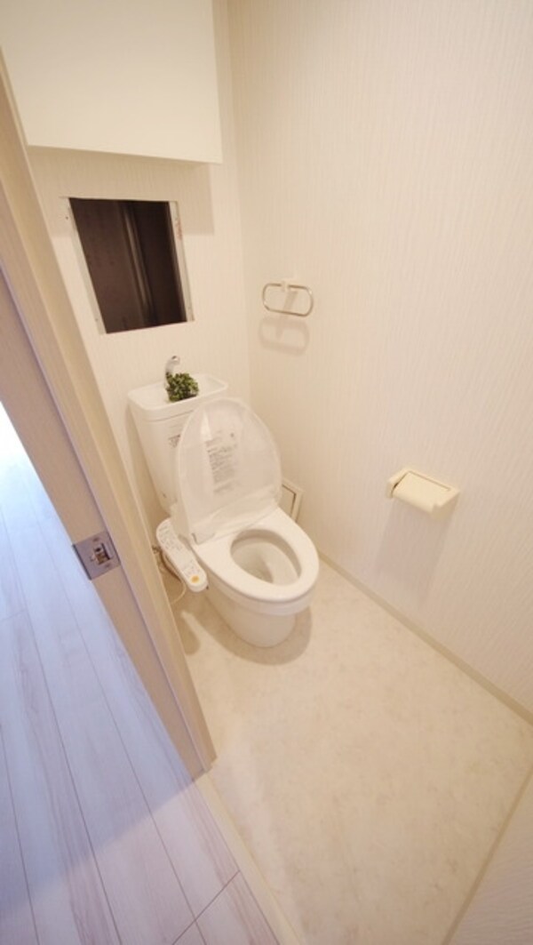 トイレ(シャワー付トイレ)