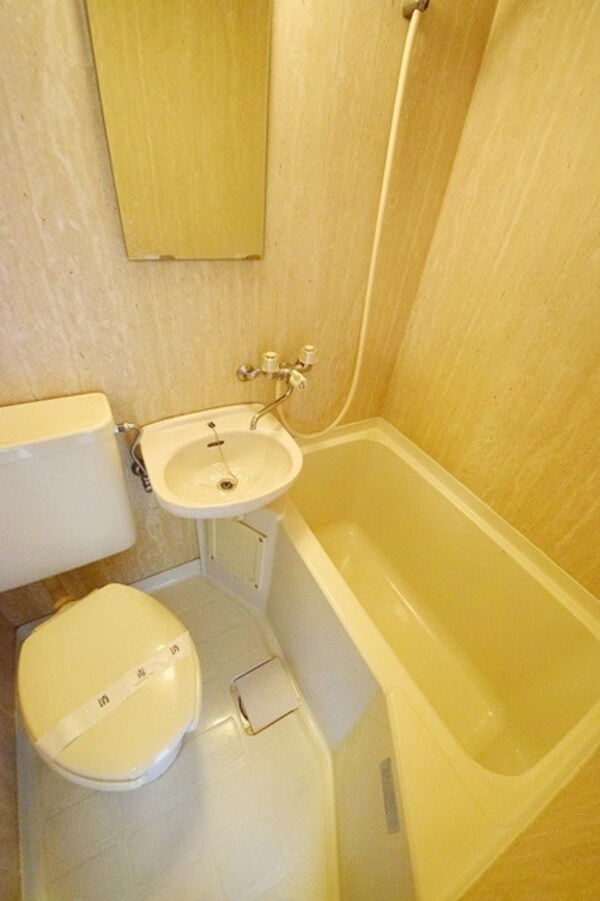 バス／シャワールーム等