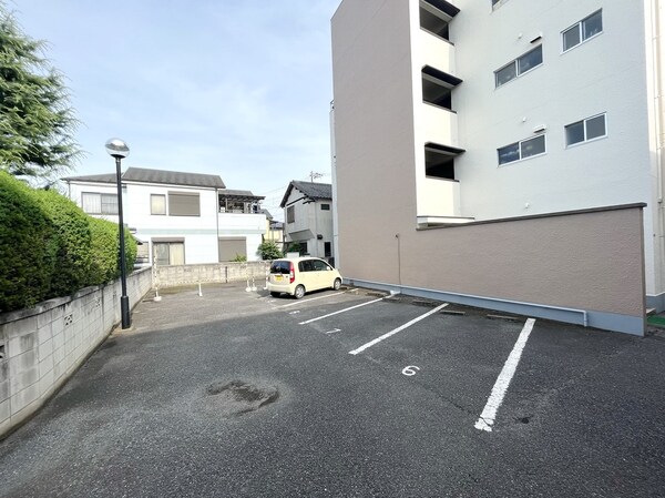 駐車場(駐車場)