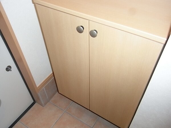 設備(シューズＢＯＸ)