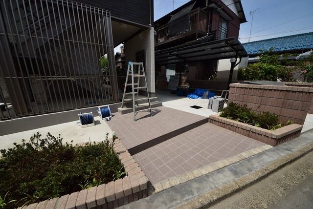 物件内観写真15　(エントランス)