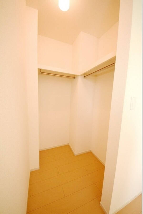 収納(ウォークインクローゼット♪)