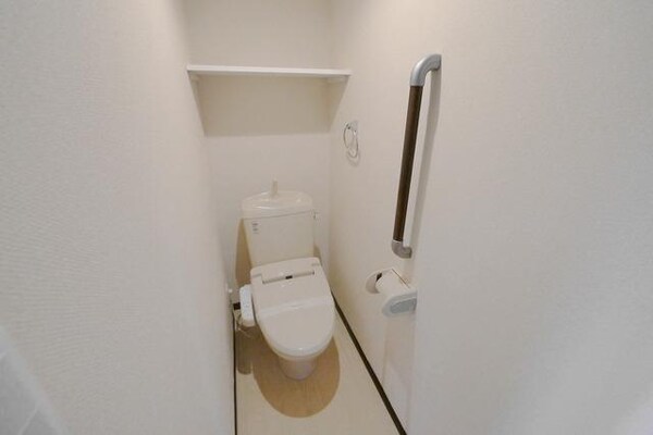 トイレ(ウォシュレット付です♪)