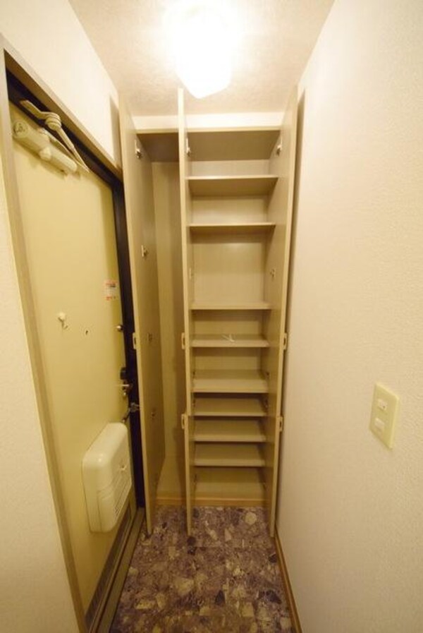 玄関(※同施工会社物件写真)