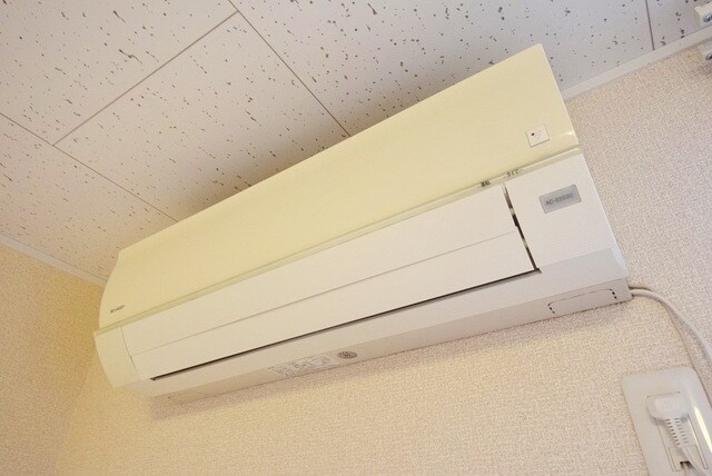物件内観写真7　(エアコンついてます♪)