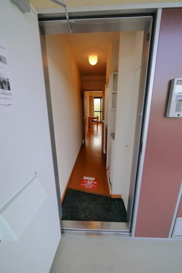 玄関(※同タイプイメージ)