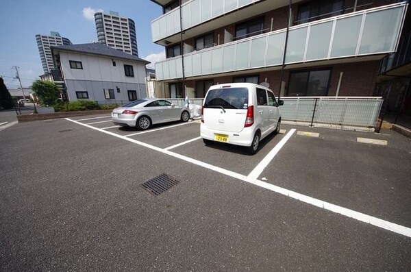 駐車場(駐車場)
